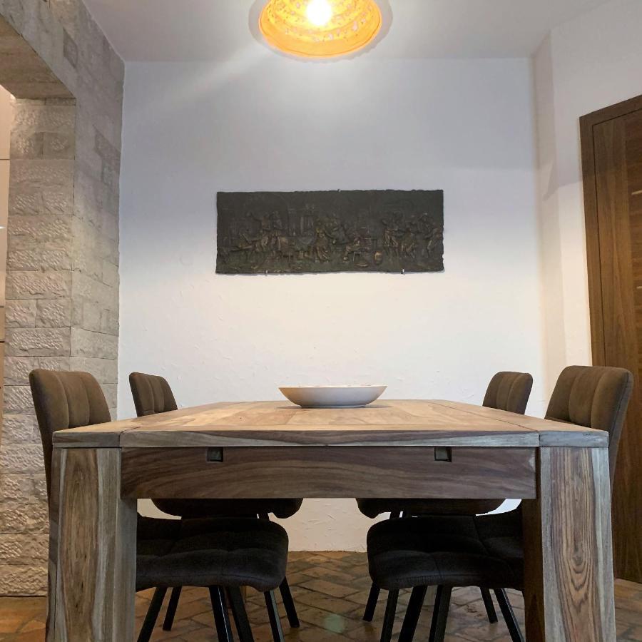 Apartments Artemus Karliva 伊佐拉 外观 照片